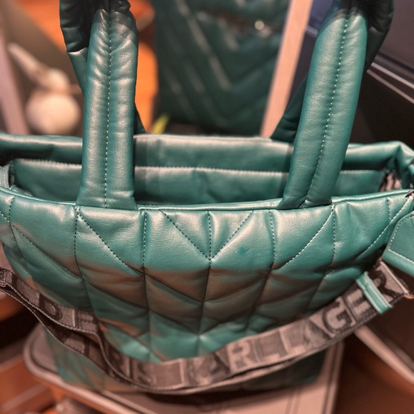 KARL LAGERFELD PARIS Voyage Logo Green Quilted Tote Extra Large Bag - Picture 5 of 6
